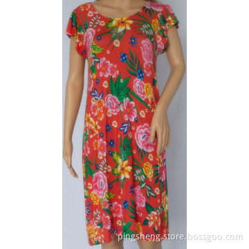 Frauenkleid mit vorderem Ausschnitt